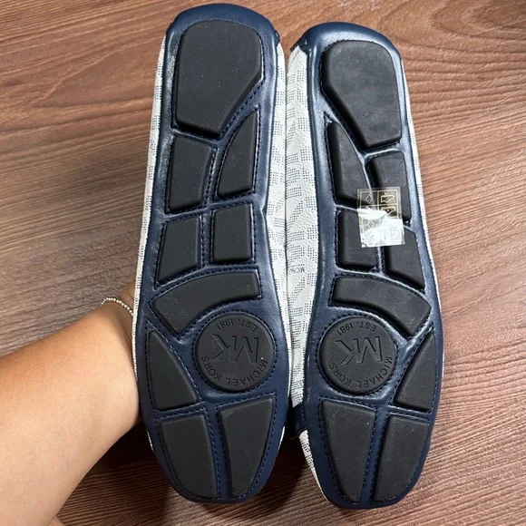 Michael Kors Cream and Navy Loafers with Gold Accent - Picture 3 of 7